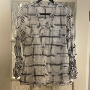 Style & co, medium pull over shirt.